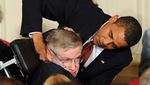Momen Stephen Hawking Bersama Obama dan Tokoh Penting Dunia