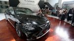 Sedan Mewah Lexus Jadi Rebutan Orang Kaya