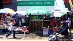 Foto: Miris, Trotoar di Tanah Abang Ini Dijadikan Tempat Berjualan