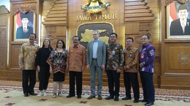 Terima Dubes Denmark, Ini Investasi yang Ditawarkan Pakde Karwo