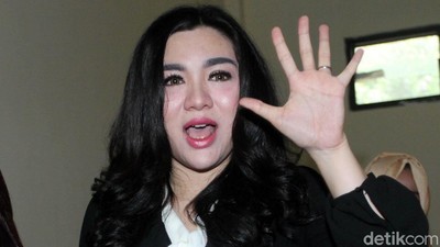 Vicky Shu, Cristiano Ronaldo, Gigi Hadid hingga Transformasi Cinta Ratu