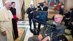 Momen Stephen Hawking Bersama Obama dan Tokoh Penting Dunia