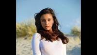 Penelope ditemukan tewas gantung diri usai memenangi pesta kostum di Chichester, West Sussex.