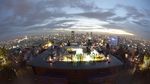 10 Rooftop Bar di Dunia yang Punya Pemandangan Spektakuler