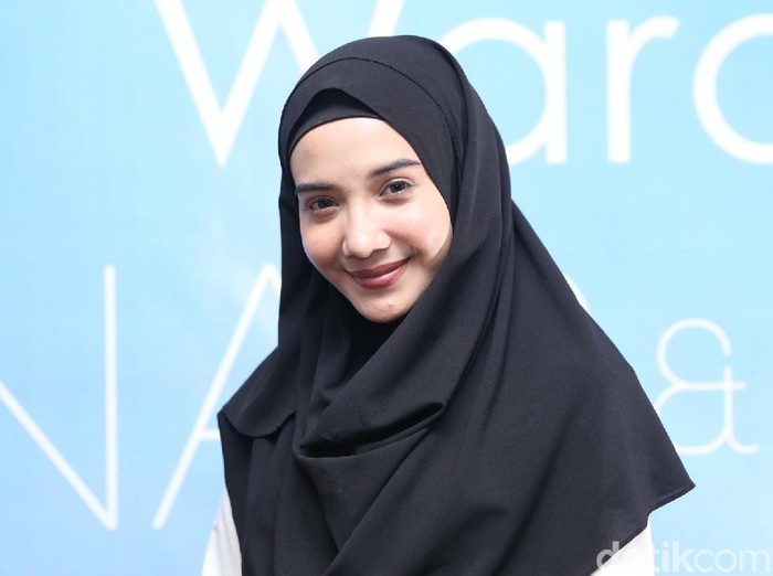 Zaskia Sungkar Zaskia Sungkar