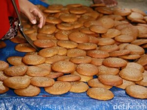 Manis Empuk si Kue Janda dari Pangkep yang Bikin Ketagihan