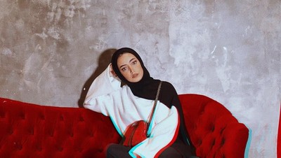 Foto: Gaya Hijab SWAG ala Hijabers Dubai Leena Al Ghouti