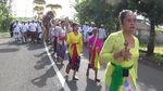 Potret Umat Hindu Ikuti Upacara Melasti di Pantai Padanggalak