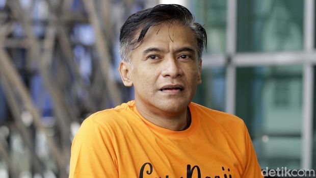 Melihat 'Guru Ngaji' Sebagai Manusia