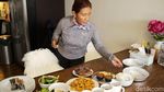 Ketika Menteri Susi Asik Membuat Steak dan Fettucini