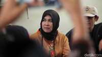 Majelis hakim menilai Asma Dewi melanggar Pasal 207 KUHP terkait penghinaan pada penguasa atau badan hukum.