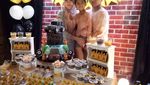 Begini Keseruan Makan Bu Dendy yang Viral Karena Sawer Pelakor