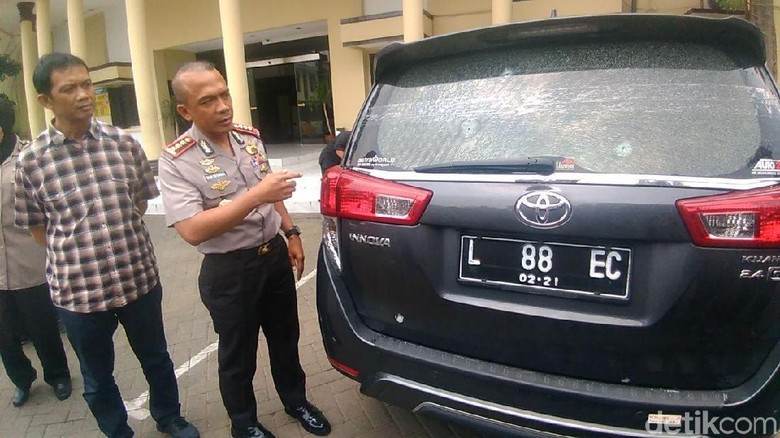 Kronologi Penembakan Brutal Mobil Kadis Perumahan Surabaya Kronologi Penembakan Brutal Mobil Kadis Perumahan Surabaya