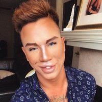 Meskipun sudah diperingatkan dokter, Jonny sepertinya tidak akan menghentikan kebiasaannya itu. Foto: Instagram/@jonathandylan