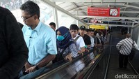  Pemandangan sperti ini sudah rutin setiap pagi dan sore hari.