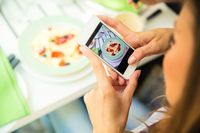 Pesan Banyak Menu di Resto, Influencer Sering Buang-buang Makanan