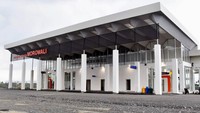 Terdapat pula gedung terminal seluas 1.000 m2 dengan kapasitas pelayanan untuk 100 orang. Istimewa/Ditjen Perhubungan Udara Kemenhub.
