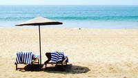 Pantai Agonda terkenal sebagai salah satu pantai bersih di Goa. Aktivitas populer adalah berjemur, berenang, membaca buku dan melihat lumba-lumba.(vagabonds.trail/Instagram)