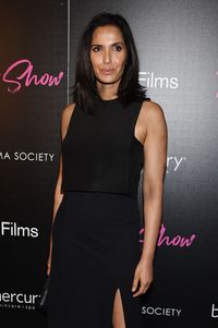 Pamer Foto Seksi, Ini Rahasia Awet Muda Padma Lakshmi di Usia 47 Tahun