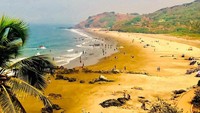 Namanya Pantai Vagator, sebutannya adalah the most beautiful beach in north Goa. Predikat tersebut disematkan karena pantai ini bukan hanya bersih tapi juga sangat tenang. Mau ke sini? (hemantrout//Instagram)