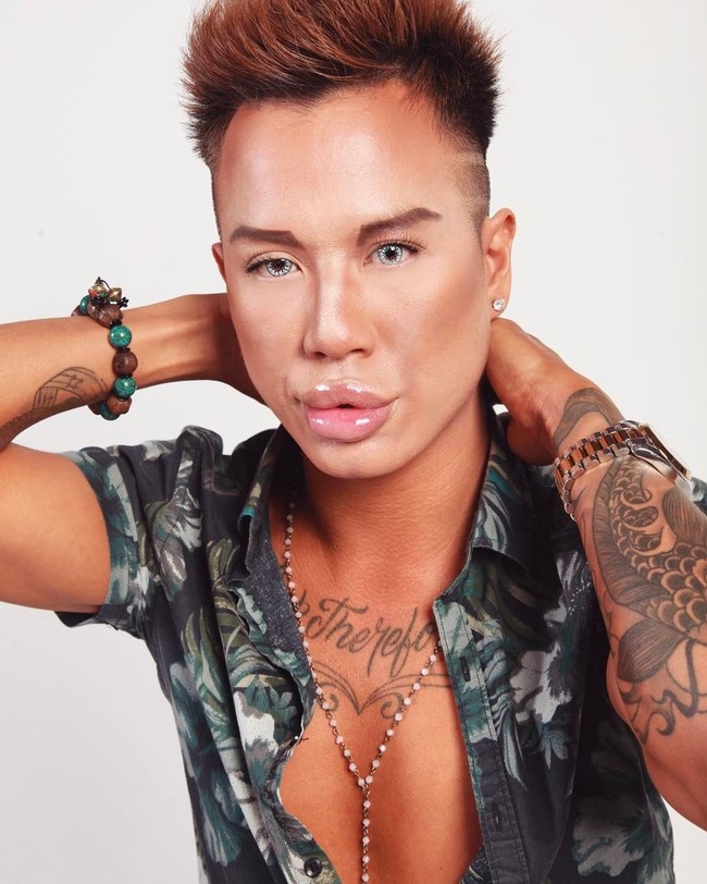 Pria berusia 28 tahun ini tidak masalah jika wajahnya terlihat palsu. Aku benar-benar ingin terlihat palsu, katanya kepada Barcroft TV, seperti dikutip dari The Sun. Foto: Instagram/@jonathandylan