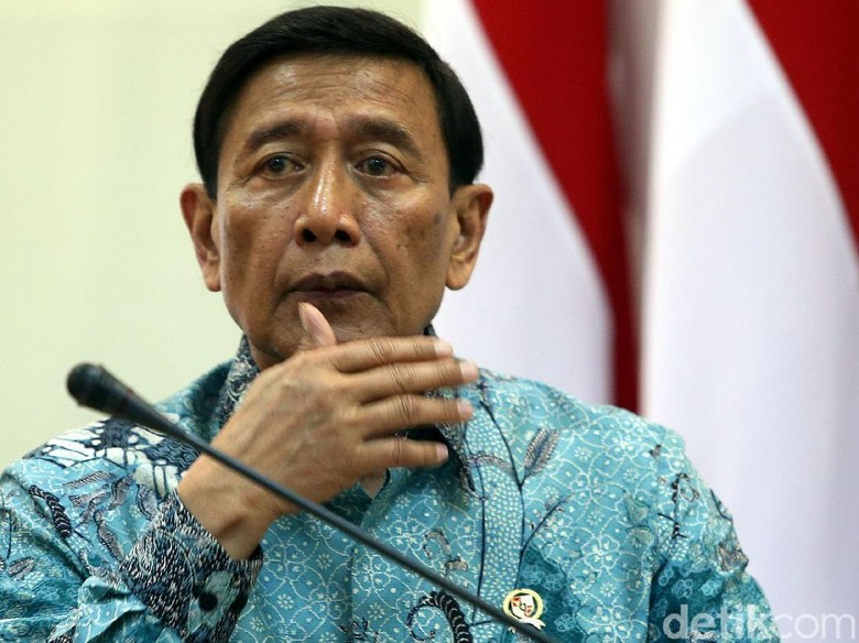 Wiranto Penasaran terhadap Massa di MK Wiranto Penasaran terhadap Massa di MK