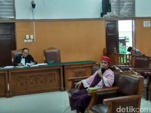 Saksi Sebut Ilmu Abdurrahman Lebih Tinggi dari Abu Bakar Baasyir