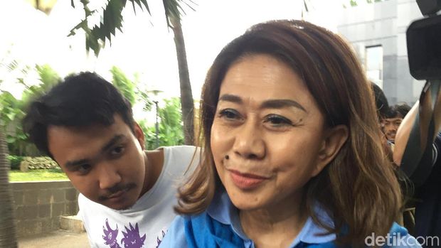 Diperiksa KPK, Aktor 'Catatan Si Boy The Series': Ngomongin Sepeda