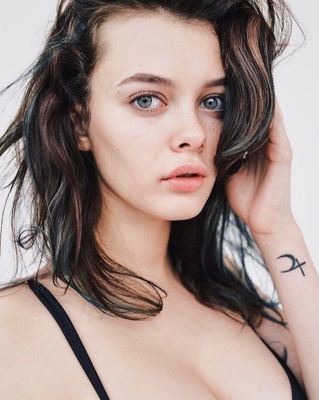 Dia tidak menghargai dirinya sendiri karena pria yang memukul wanita, tandanya dia memalukan kaum pria. Selalu saja ada perselisihan, pertengkaran di antara kami, tambah Liza lagi. Foto: Instagram