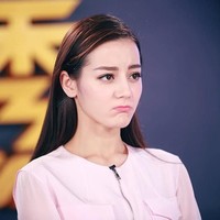 Dalam foto jadulnya, Dilraba pun dianggap tidak banyak berubah. Karena itu, netizen menilai jika kecantikannya asli. Foto: Instagram @dear_dlrb