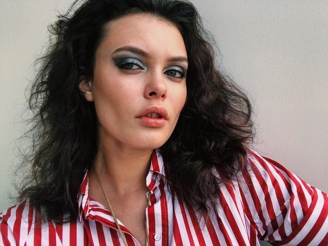 Kepada situs Frivolette, Liza yang kini berusia 19 tahun itu mengaku tidak berselingkuh dari Valentin. Menurutnya kejadian tersebut terjadi setelah dirinya pisah dari Valentin. Foto: Instagram