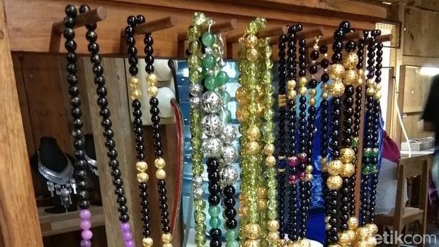 Produk kerajinan rumahan di Demak