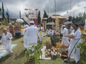 Pembuat Video Viral di Samuan Tiga Disanksi Guru Piduka, Apa Itu?