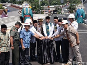 Anies Harap Flyover Bintaro Permai Bisa Urai Kemacetan