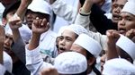 Massa FPI Protes Soal Karikatur Pria Bersorban