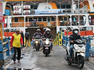 Penyeberang dari Bali Ke Jawa Saat Nyepi Menurun
