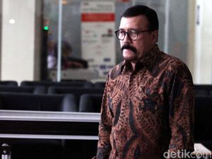 Aktor Le Roy Osmani Diperiksa KPK Kasus Emirsyah Satar