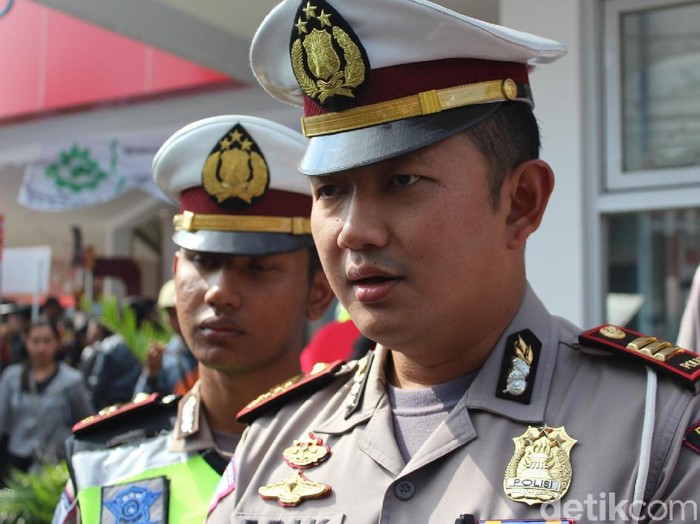 Polisi Kawal Pemudik yang Sempat Dikejar Kelompok Bermotor