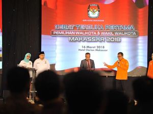 2 Paslon Pilwalkot Makassar Saling Puji di Debat Perdana