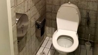 Pilihan yang salah untuk keramik yang dipasang di kamar mandi. Benar-benar salah. Istimewa/Boredpanda.