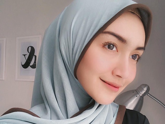 Melody Prima Beri Pembelaan Dianggap Tak Simpatik Lihat Mahasiswa
