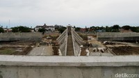 Proyek yang digarap oleh PT Nidya Karya (Persero) selaku kontraktor pelaksana ini progres fisiknya sudah mencapai 59,49%. Sementara progres keuangannya mencapai 54,33% dengan total nilai kontrak mencapai Rp 82,9 miliar.