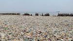 Deretan Berita Heboh: Longsor Jember Hingga Lautan Sampah di Angke
