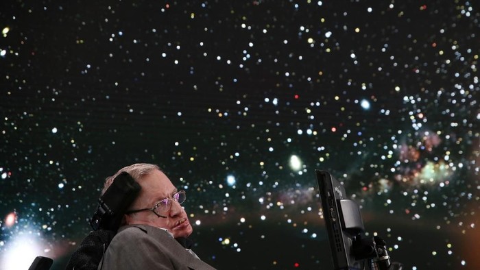 Stephen Hawking dalam acara New Space Exploration Initiative 
