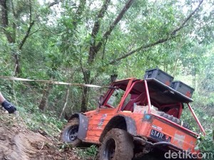 Mengintip Ajang Uji Nyali Off Roader di Pacitan