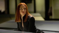 Pada film selanjutnya yakni Captain America: The Winter Soldier, Scarlett Johansson tampil dengan rambut lurus. Dok. Marvel