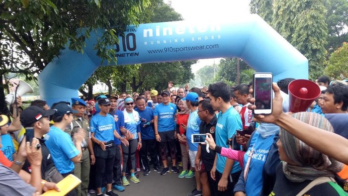 Saat Sandi Tak Ingin Kalah Lari dengan Wartawan yang Mengejarnya