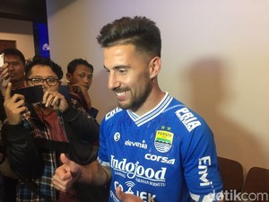 Tentang Kans Main Jonathan Bauman Saat Persib Hadapi Sriwijaya FC