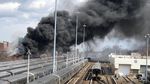 Foto: Asap Tebal di Kebakaran Pabrik Daur Ulang New York