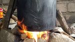 Serunya! Ngopi Santai Sambil Memandang Sawah Menghijau di Sini